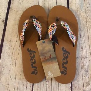 NWT Reef women’s sandals